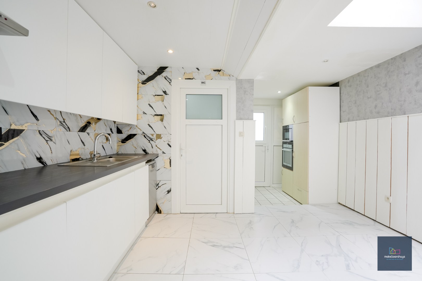 Woning met 4 slaapkamers en koer nabij centrum Gent 