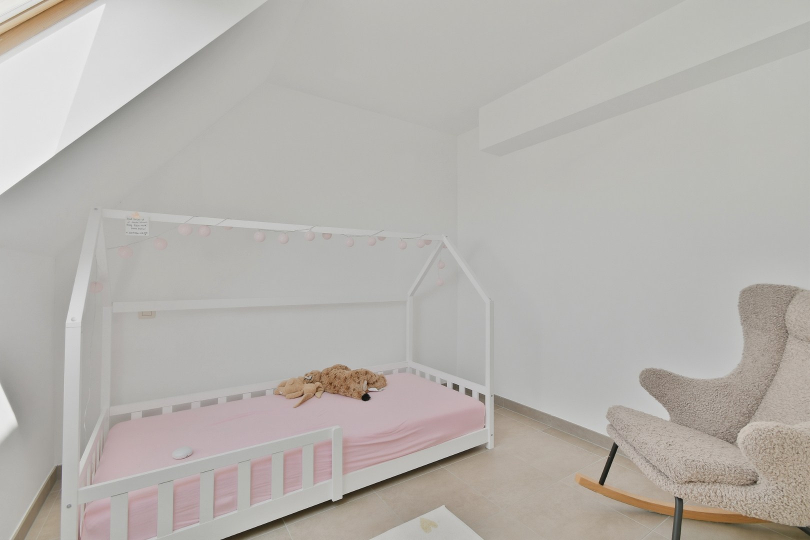 Ruim duplex appartement te huur in het centrum van Oudenburg 