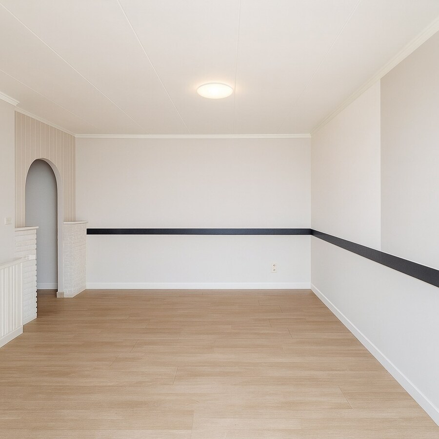 Uniek handelshuis met voormalig café en twee duplexappartementen te koop op toplocatie in het hart van Sint-Niklaas! 