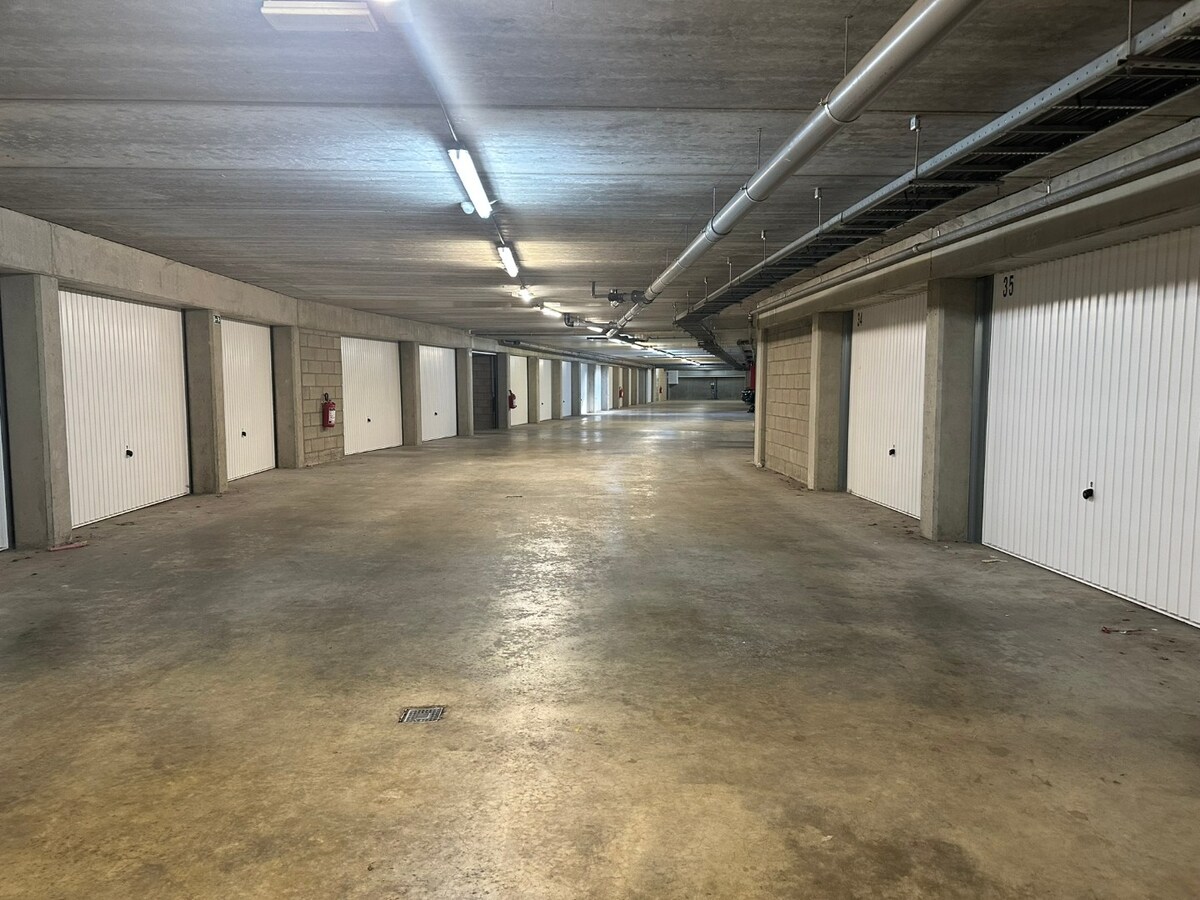 Afgesloten garages in residentie "Ta Pagonia" 