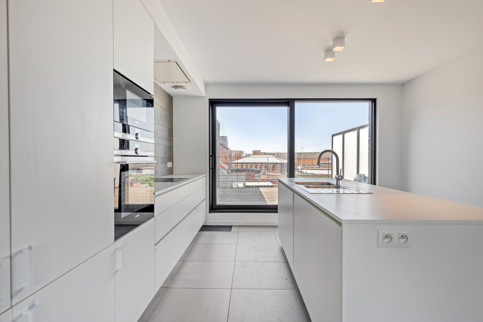 Instapklaar appartement met ruim terras en 2 slaapkamers - EPC A 