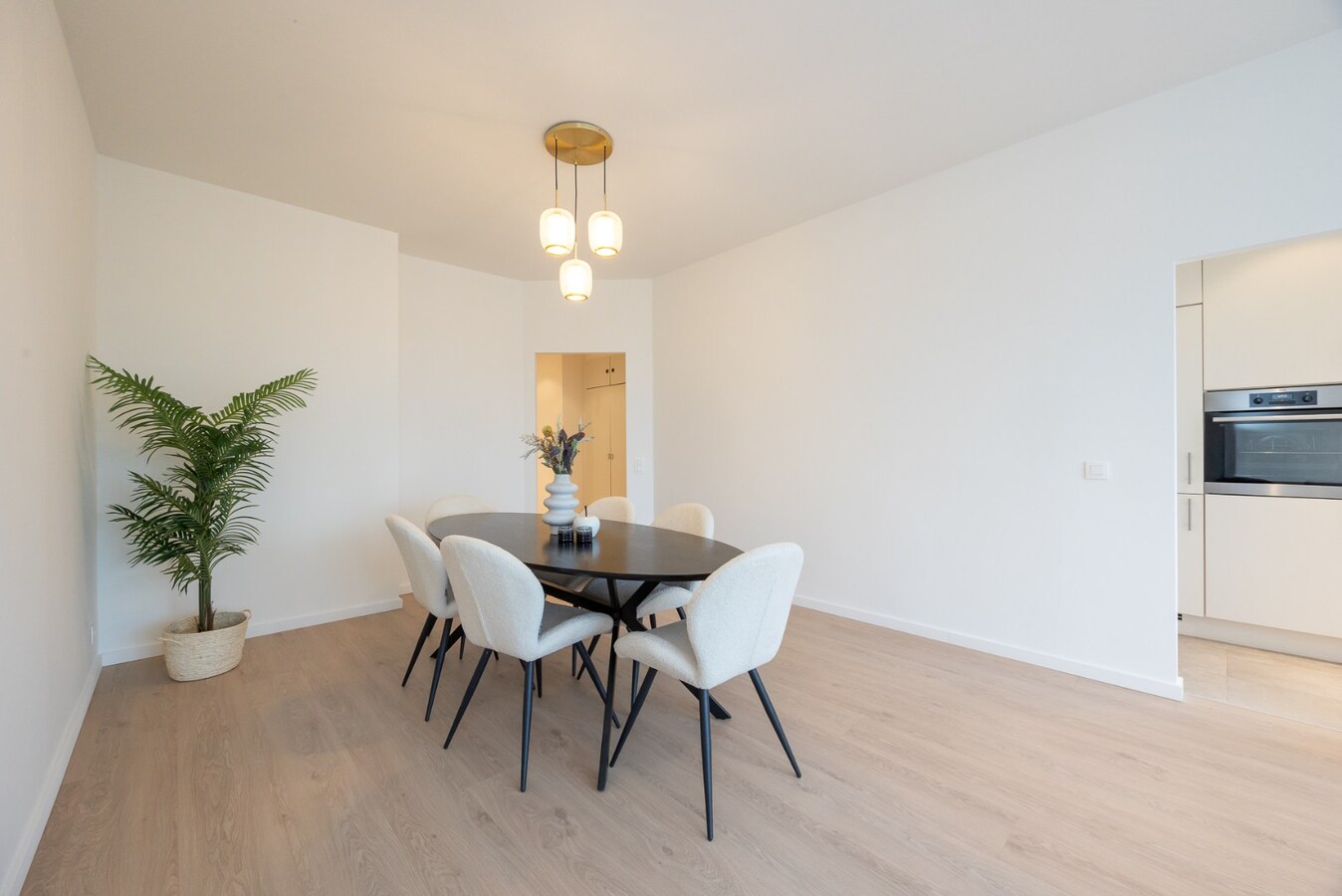 Gerenoveerd appt. met 2 slpk te Antwerpen centrum! 