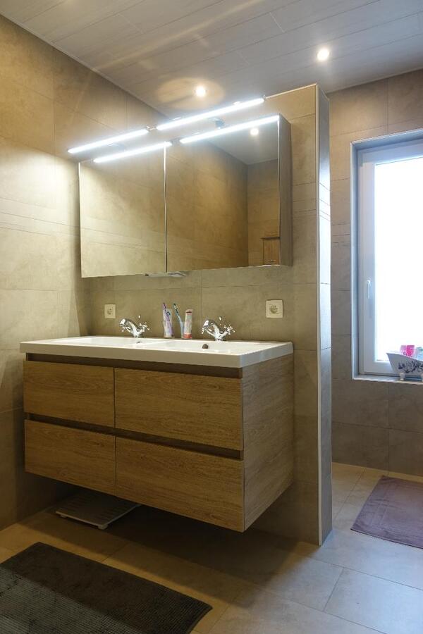 Prachtige villa in bungalowstijl op uitstekende locatie 