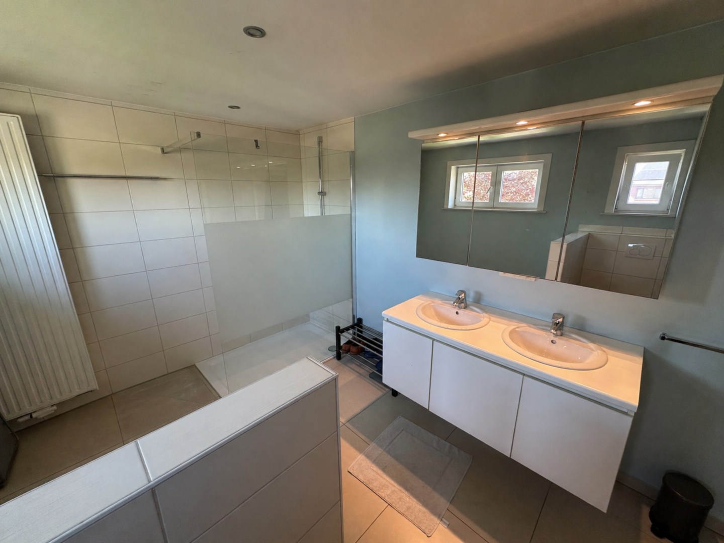 Gezellig 1-slpk appartement met autostaanplaats (en tuin), Torhout 