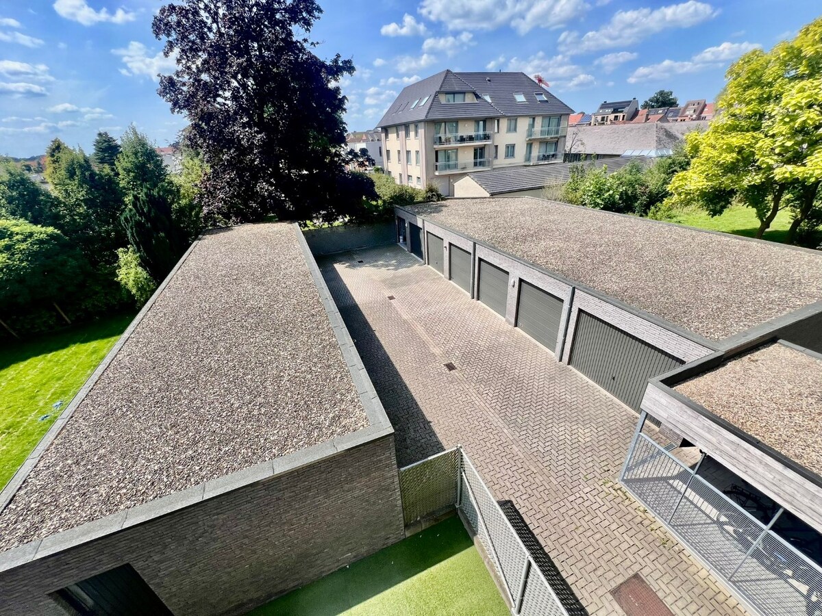 Ruim appartement op de markt van Houthulst 