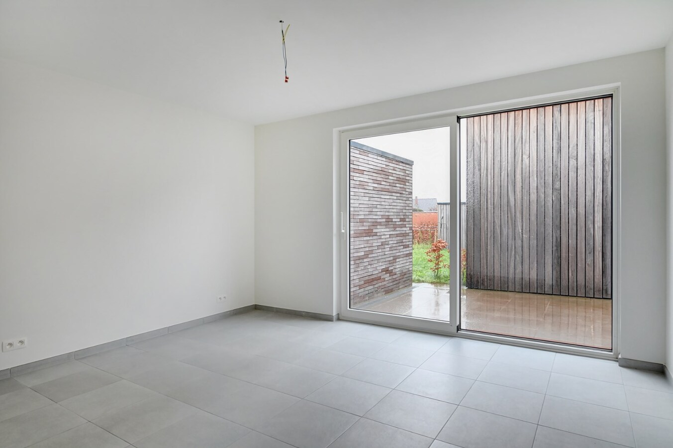 6% BTW MOGELIJK Gelijkvloers appartement met terras, lift en ondergrondse staanplaats 