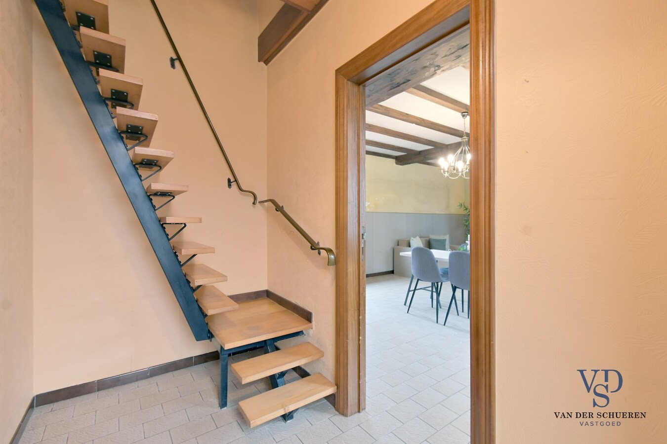 Te renoveren woning met centrale ligging 