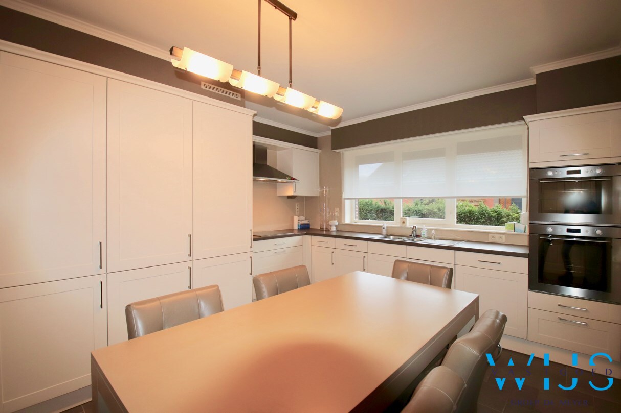 Zeer ruim instapklaar woonhuis ! 