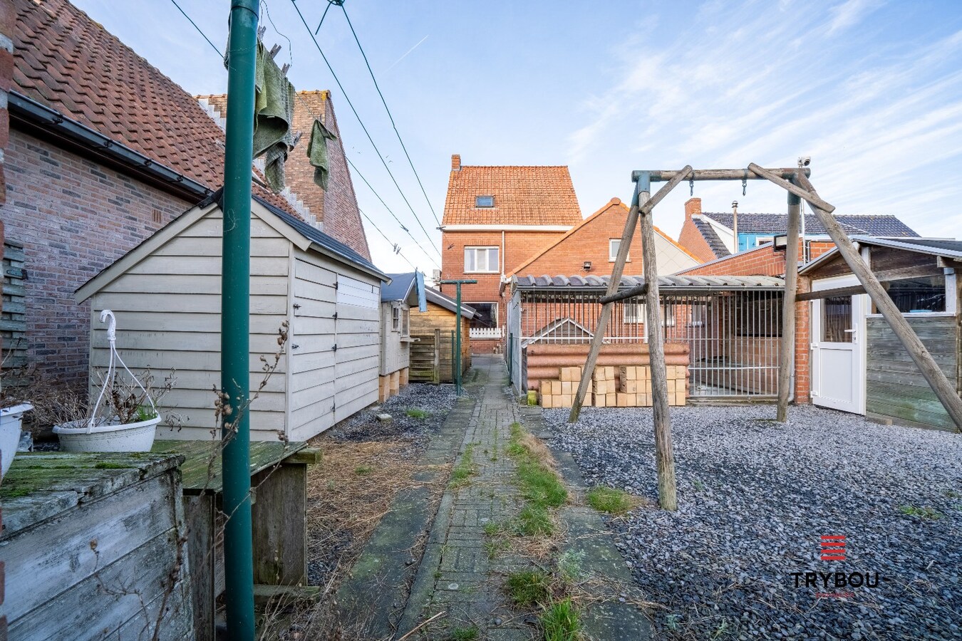 Alleenstaande, kloeke woning met veel potentieel - Jonkershove 