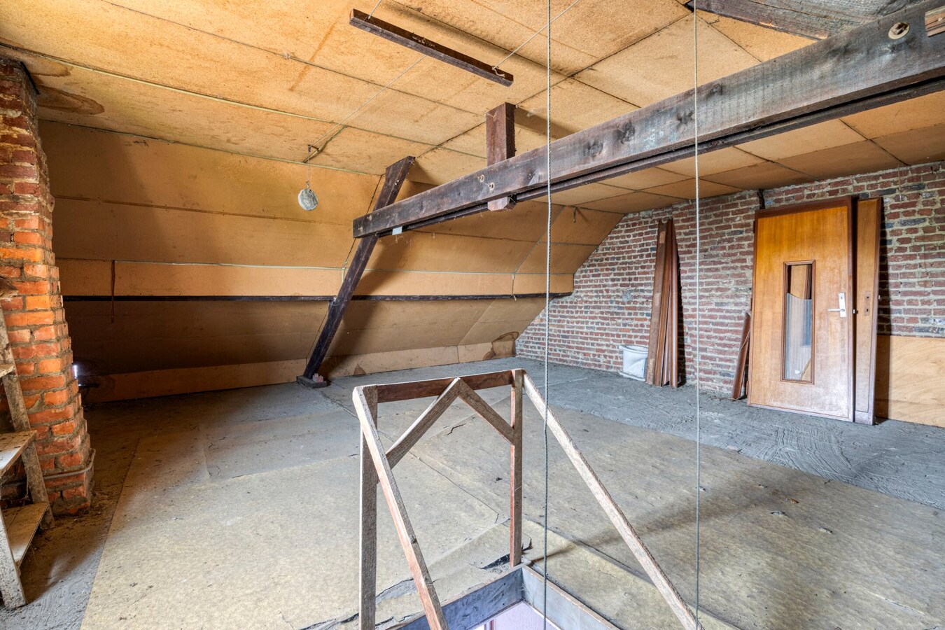 Te renoveren woning met tuin te Haasrode (Oud-Heverlee ) - 3 slaapkamers 