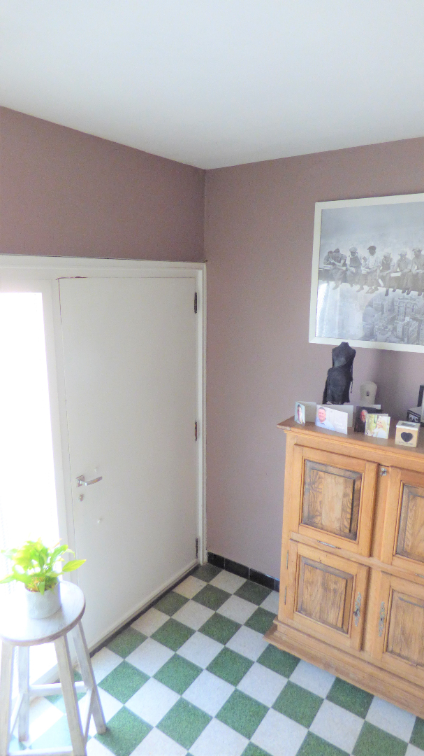 Aantrekkelijke en karaktervolle gezinswoning in het centrum van Zwevegem. 