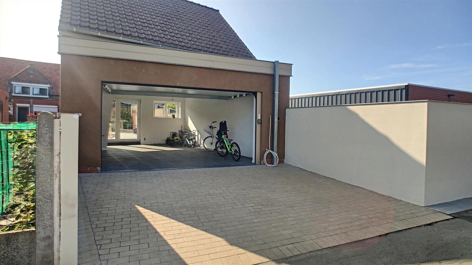 Magnifieke gezinswoning met knap terras en grote garage - Zeebrugge 