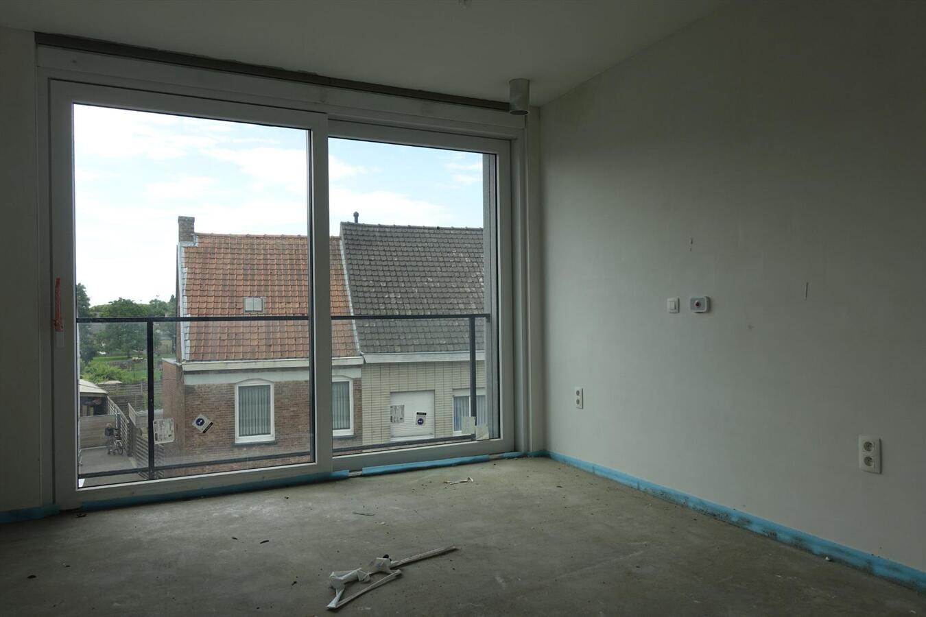 Hoek-assistentiewoning in nieuwbouwresidentie 