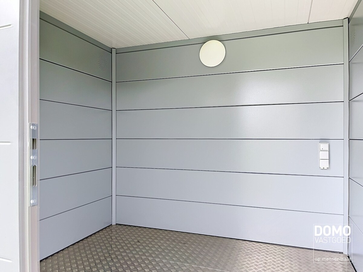 PRACHTIGE WONING MET 3 SLAAPKAMERS EN TUIN 