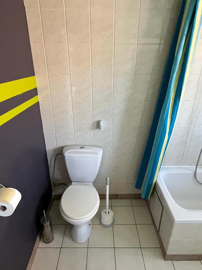 Ruim 2-slpk-appartement mét terras te Gavere-Asper 