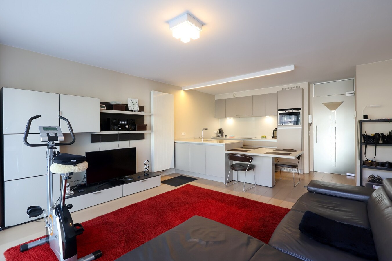 Modern appartement met eigen parkeerplaats nabij het strand Oostduinkerke 