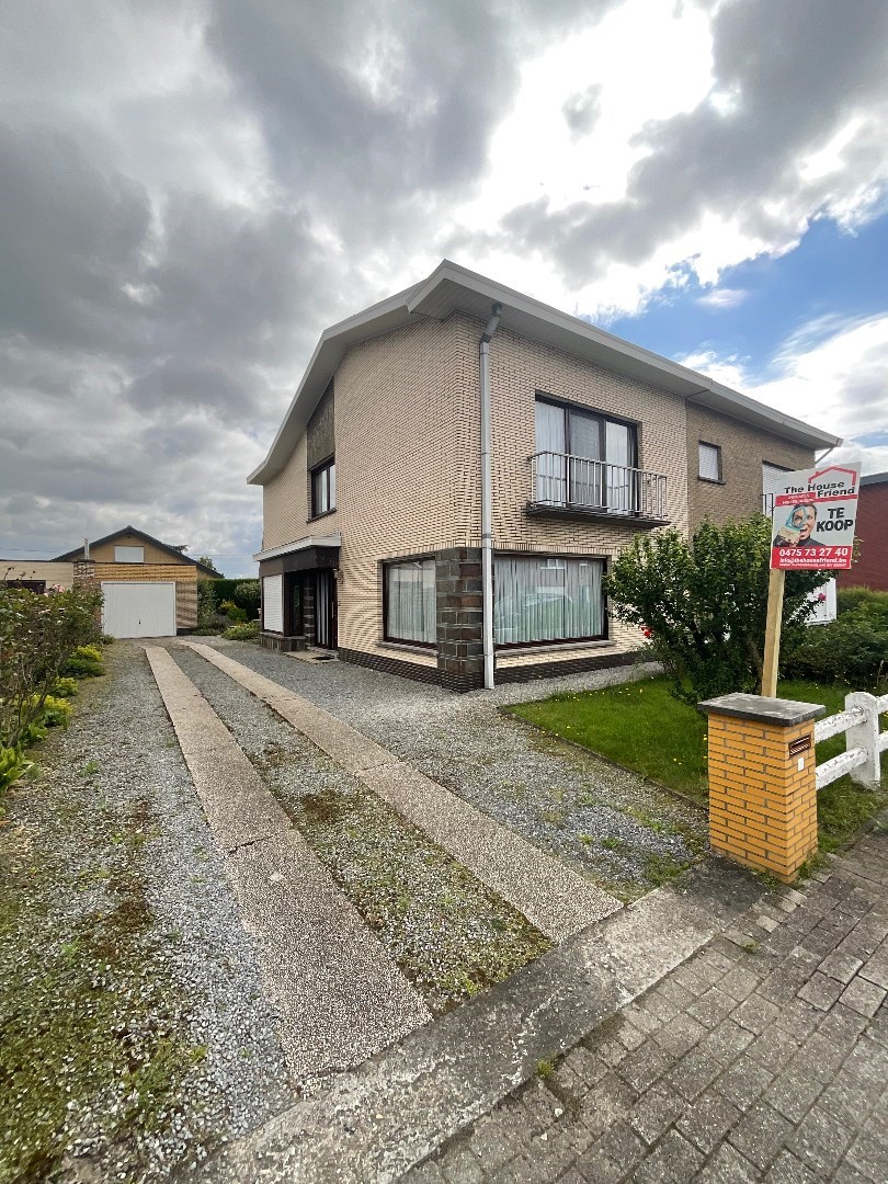 Verder te renoveren halfopen bebouwing 