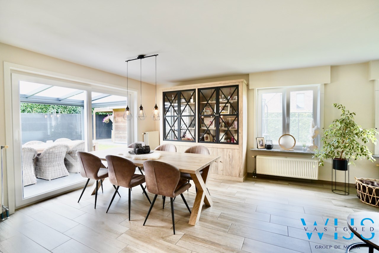 Prachtig woonhuis in een rustige woonwijk ! 