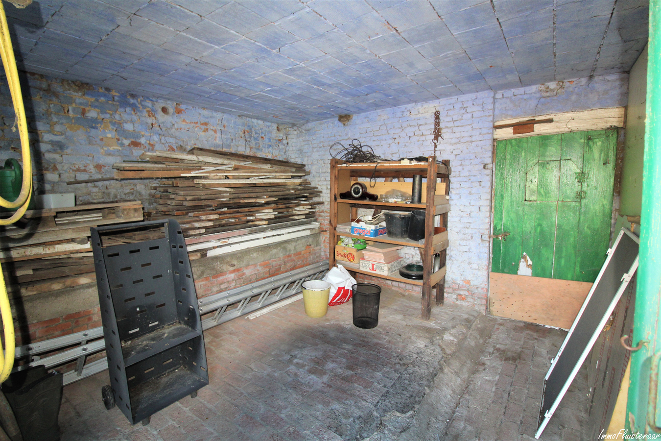 Maison à rénover (1900-1950) avec annexes et prés sur plus de 60a à Geetbets (Brabant Flamand) 