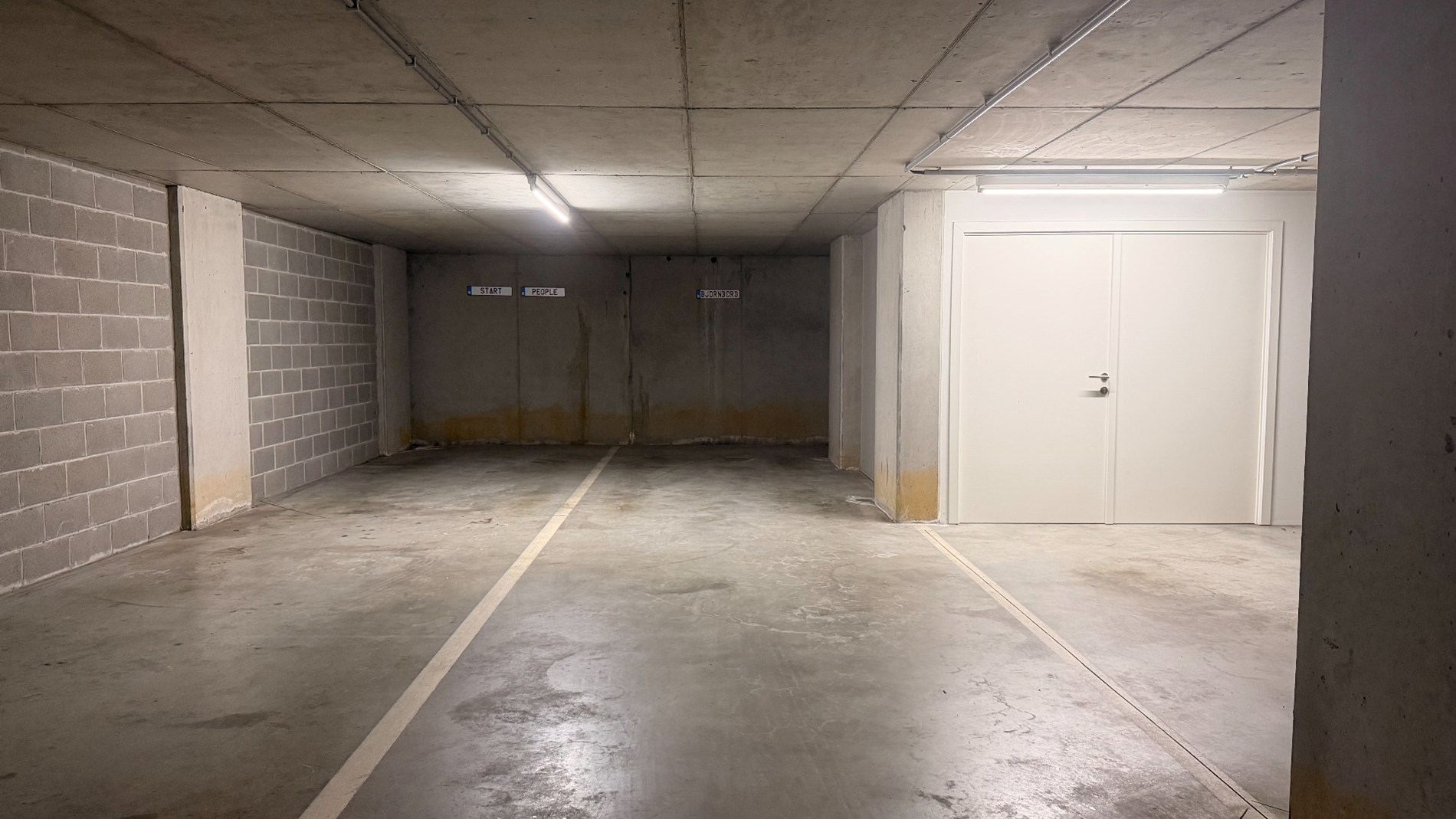 Showroom (B2B) of kantoorruimte te huur aan 't Eilandje in Antwerpen