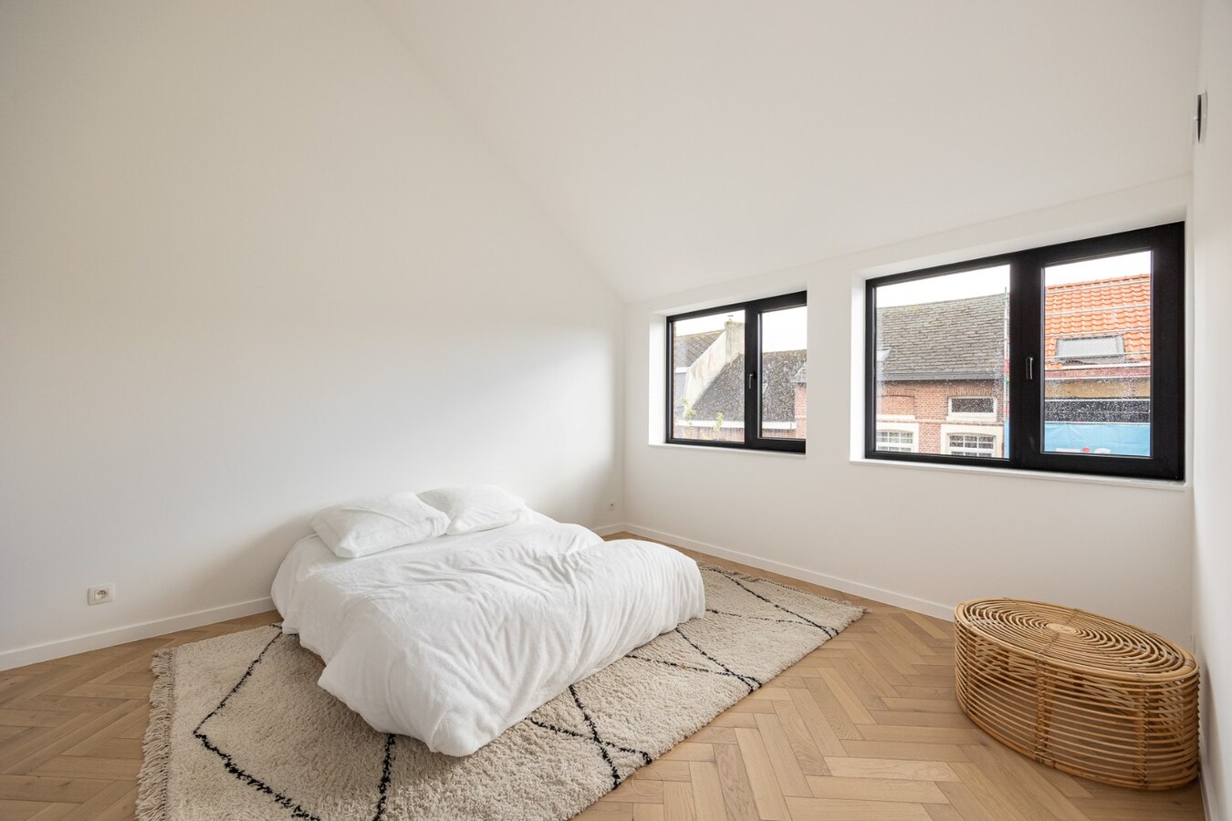 Prachtige nieuwbouwwoning met 4 slpk op een rustige ligging te Mechelen! 