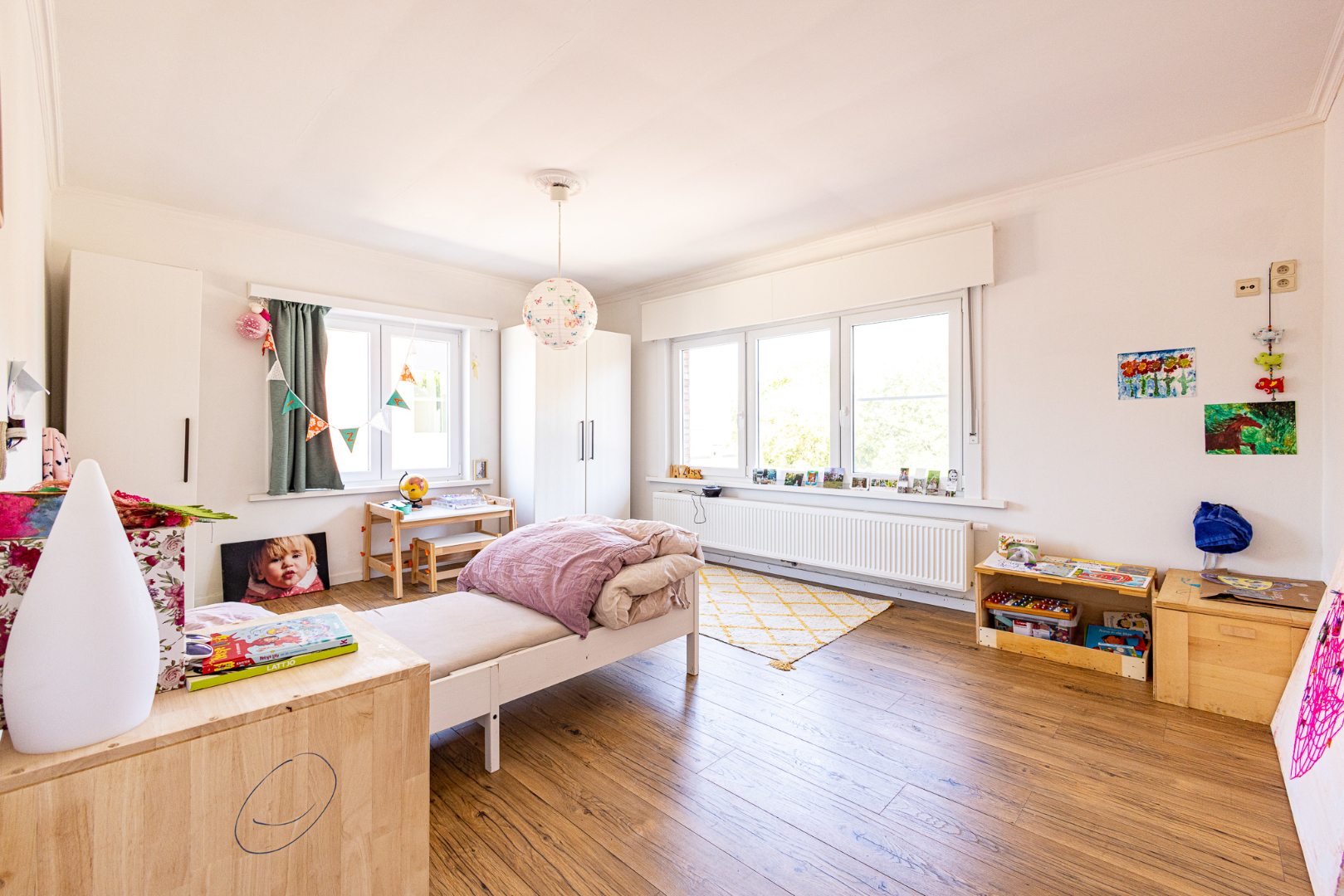 Ruime gerenoveerde gezinswoning op 1.384m² 4 slpks te Landegem 