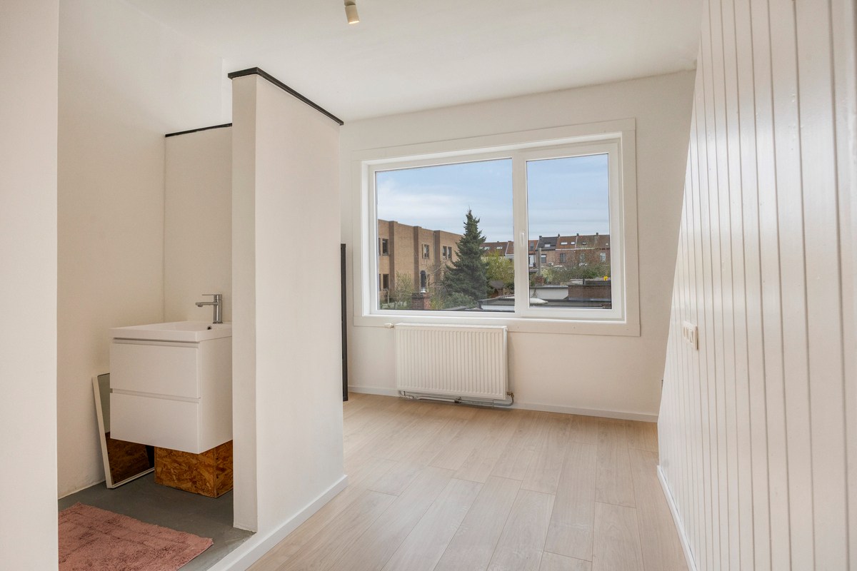 Woning met 2 ruime slaapkamers, 2 badkamers en buitenruimte in Kessel-Lo! – EPC 293 kWh/m² - bewoonbare opp. 100 m² 