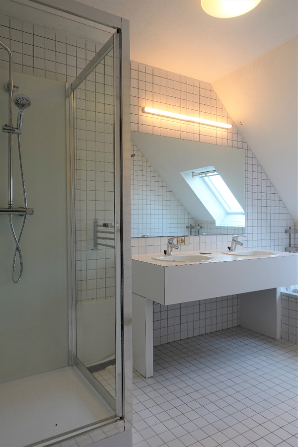 Ruim duplex appartement te Gistel 