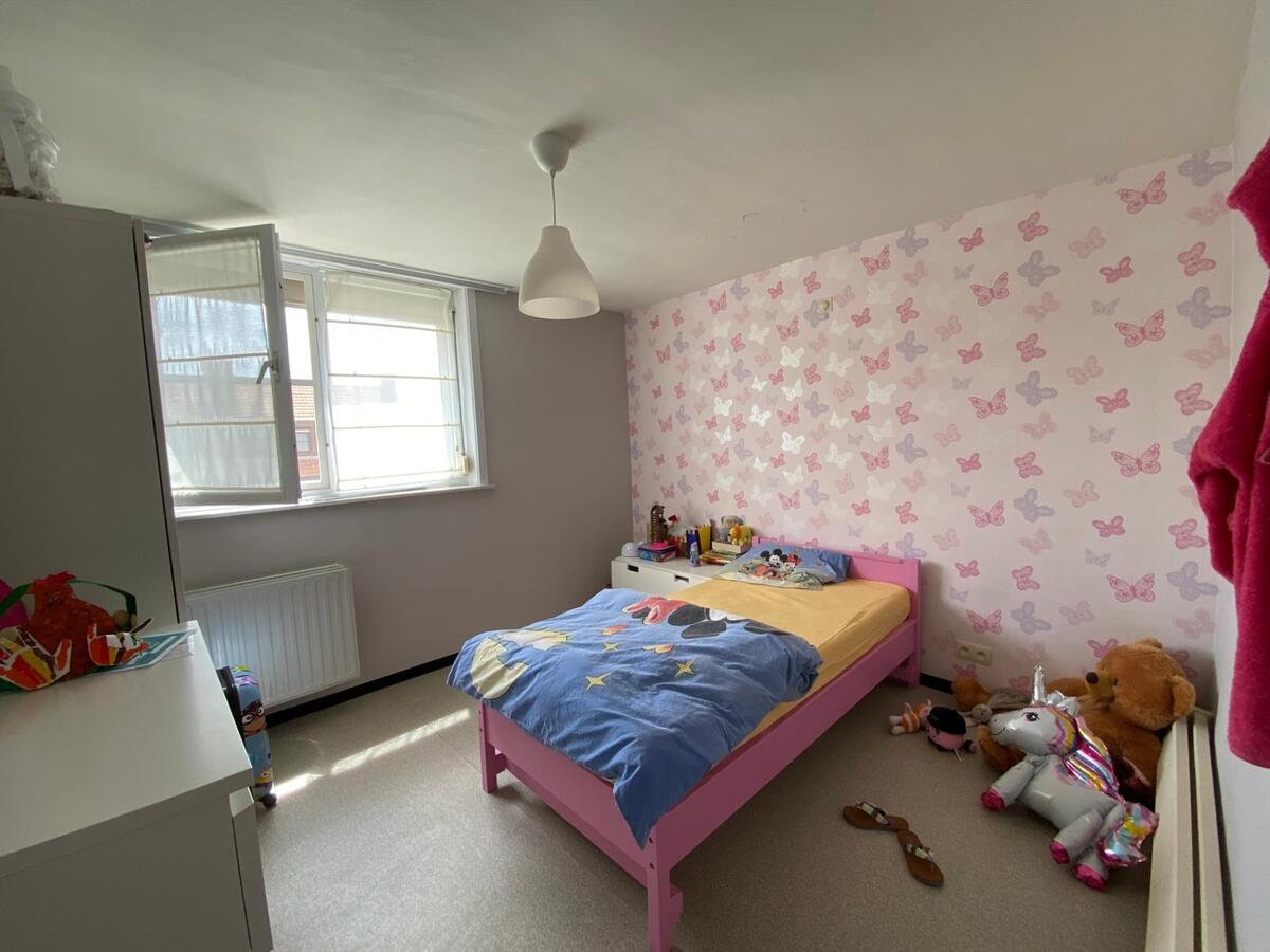 Ruime gezinswoning met 4 slaapkamers en tuin 