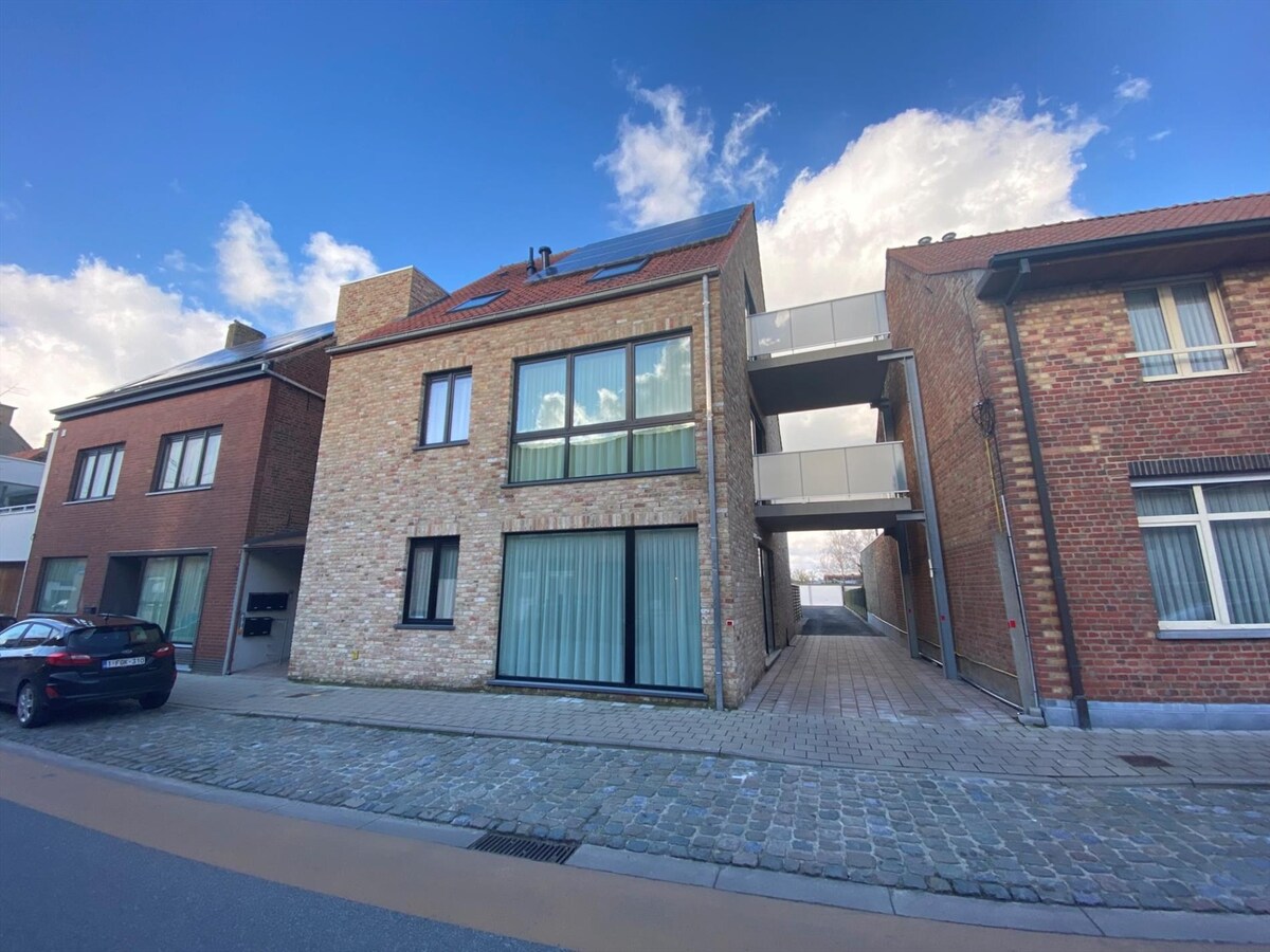 Recent ruim tuinappartement met 2 slaapkamers 