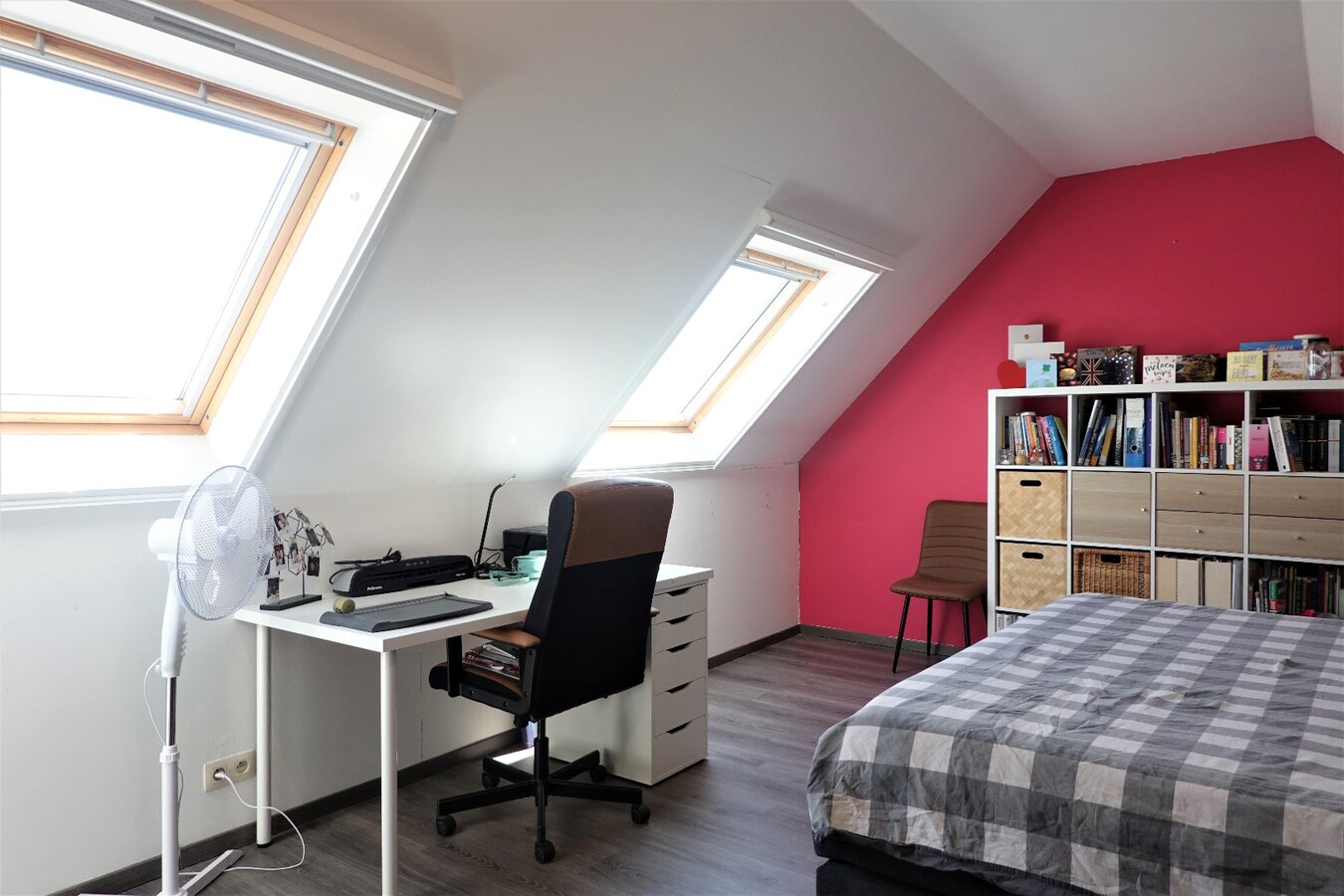 Rustig gelegen duplexappartement met staanplaats 