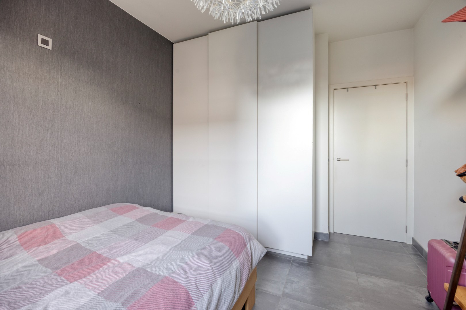 Luxueus gelijkvloers appartement met zuidgerichte tuin en garage in Tongerlo 