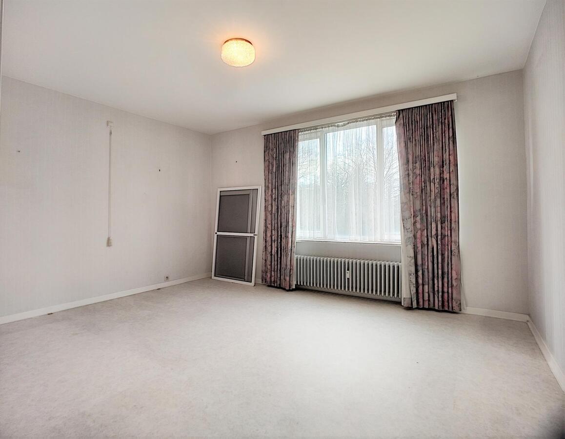 Een ruim (110m²), lichtrijk appartement MET garage op topligging aan het station - Brugge 