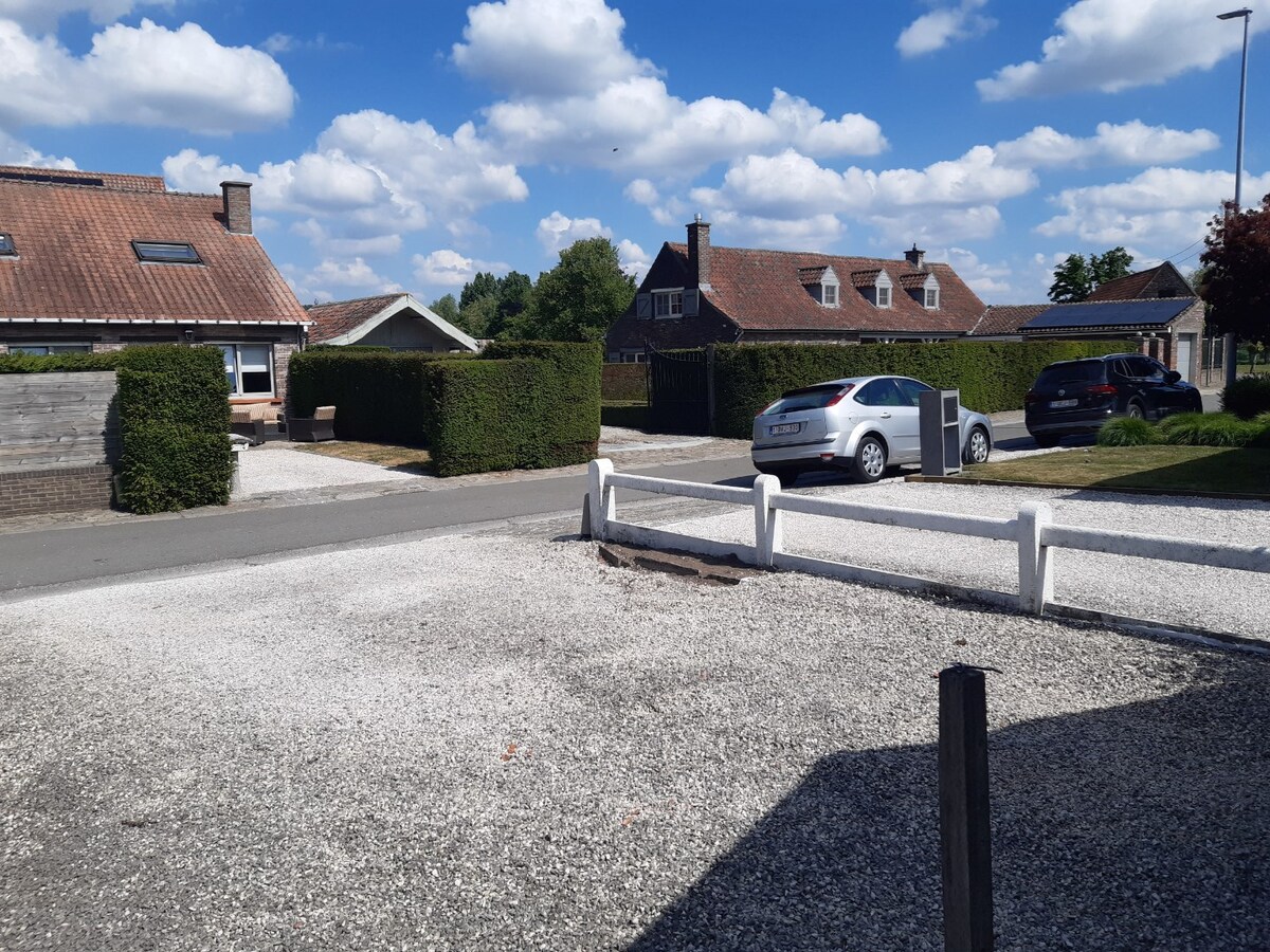 Gezellig en rustig wonen in Semmerzake. 