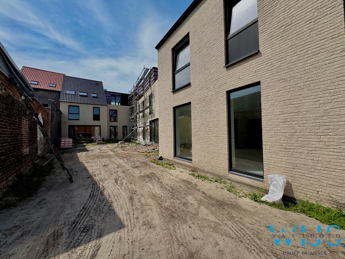 Moderne gezinswoning met 4 slaapkamers en tuin 