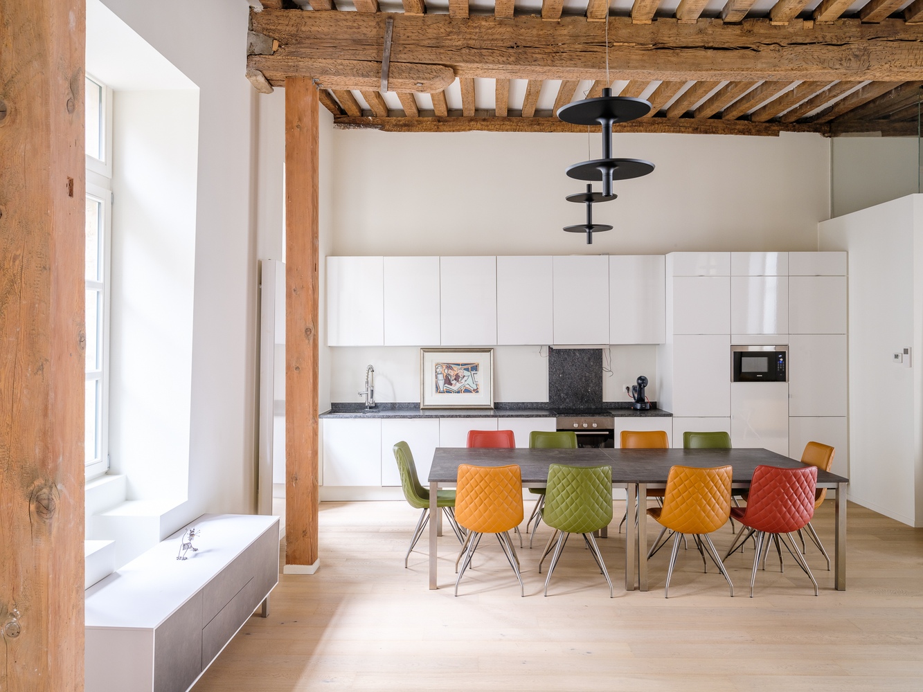 2 slaapkamer appartement met zicht op Korenmarkt en de Sint-Niklaaskerk 