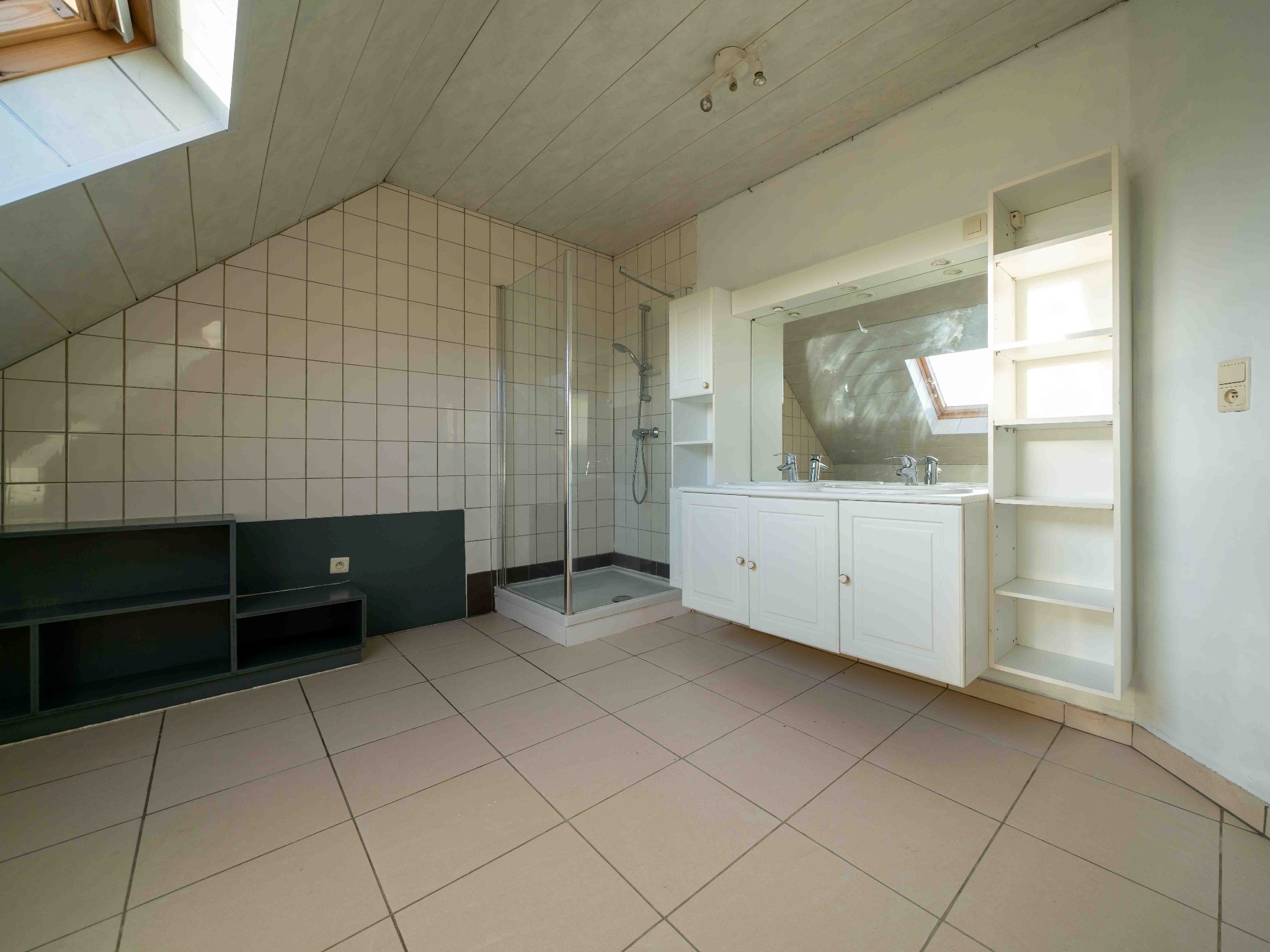 Woning met 2 kamers en veel potentieel op AAA-locatie 