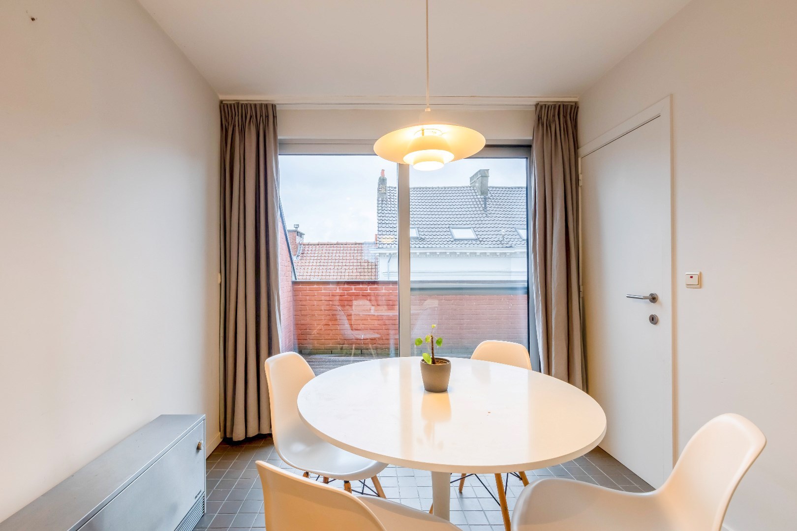 Gemeubeld duplex-appartement met terras 