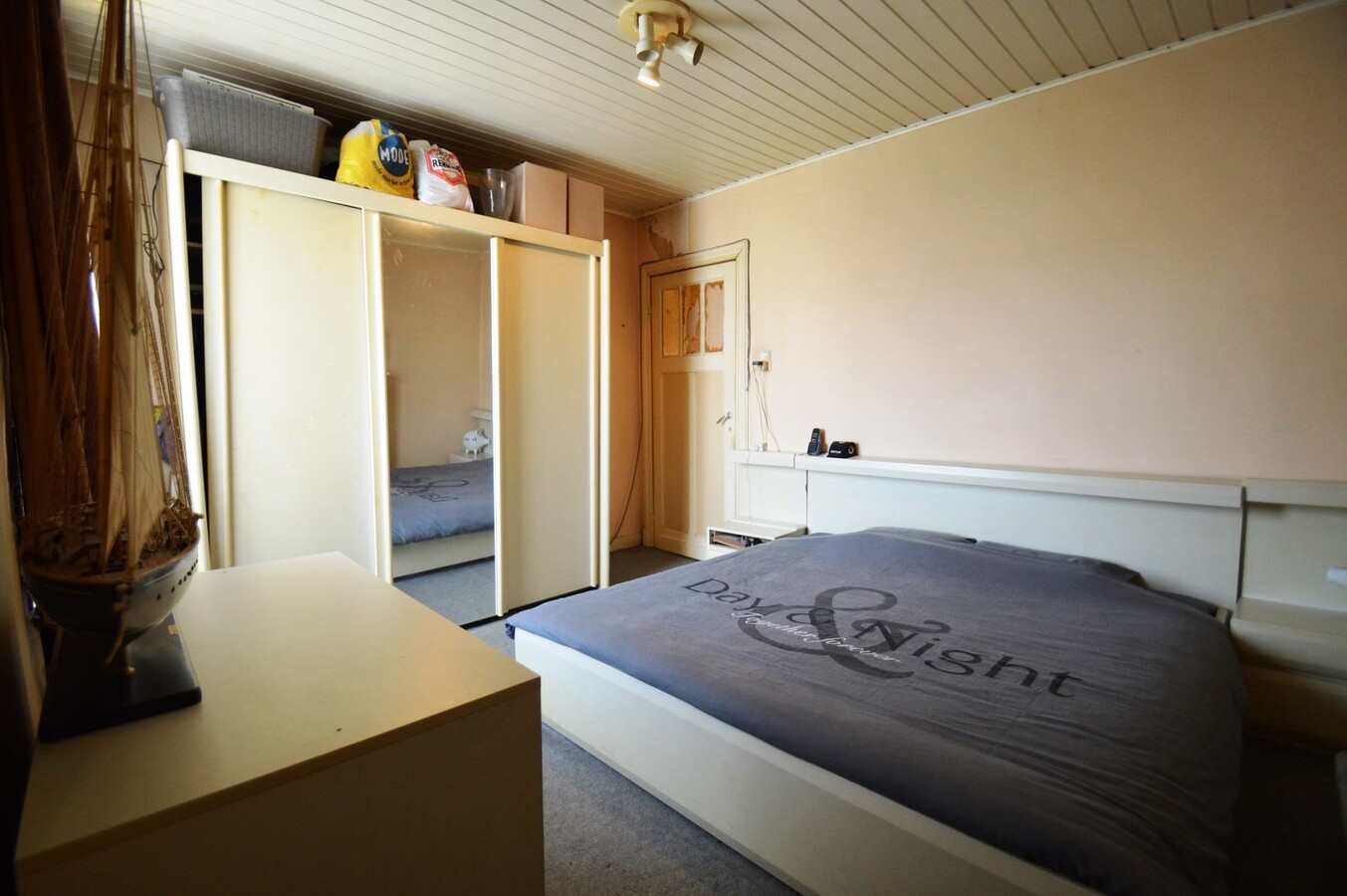 Te renoveren, centraal gelegen woning op 246m² grond - Heist 