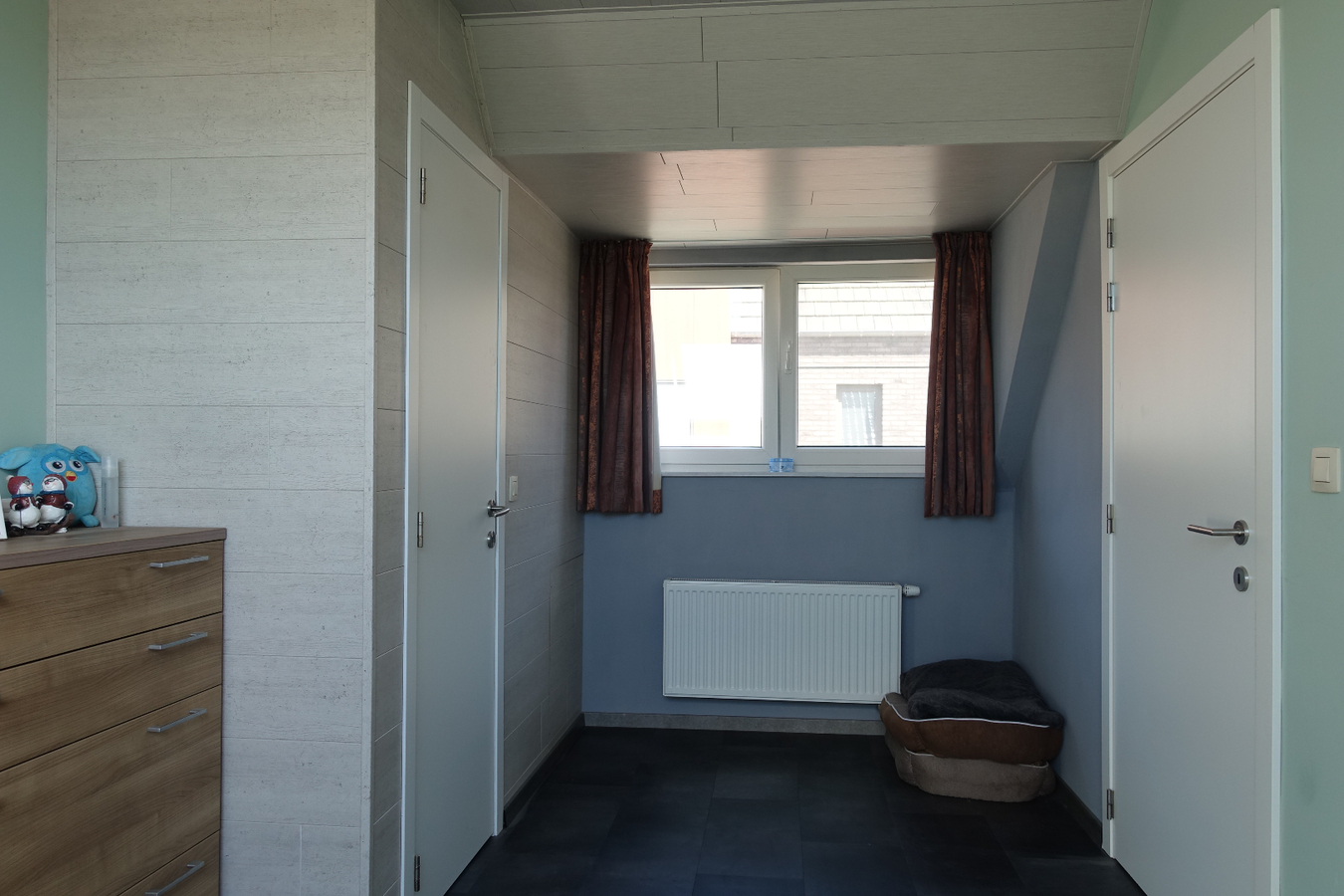 Instapklare woning met garage in centrum Zerkegem 