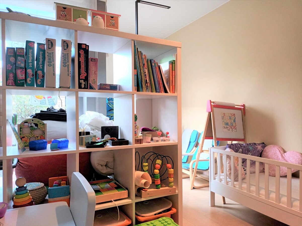 Gunstig gelegen duplex in het centrum van Kermt. 