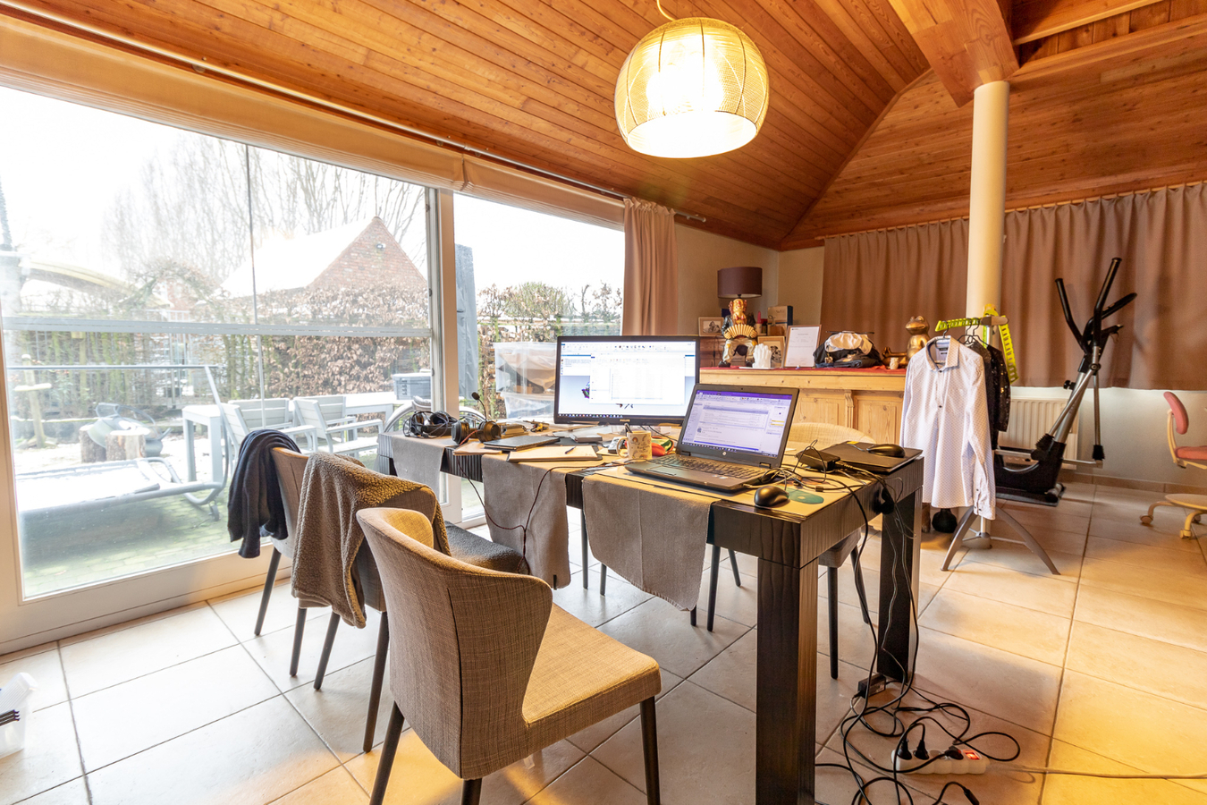 Charmante woning op 2329m² te Kortemark 