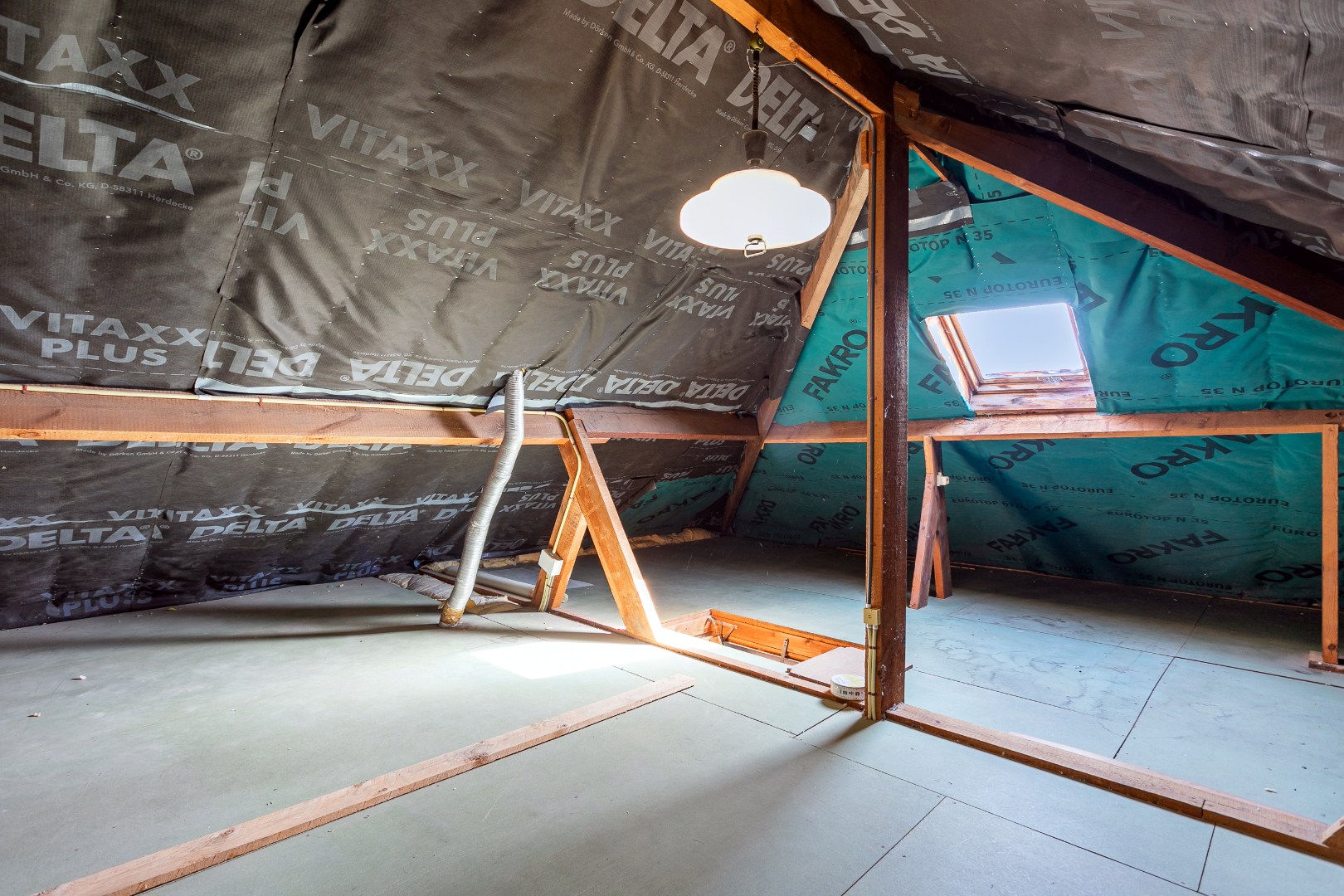 Instapklare gezinswoning met 3 slpk. en ruime tuin 