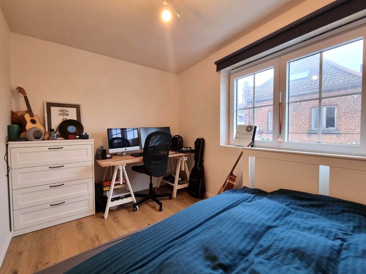 Halfopen nieuwbouwwoning (onder registratierechten!) met dubbele garage te Dudzele 