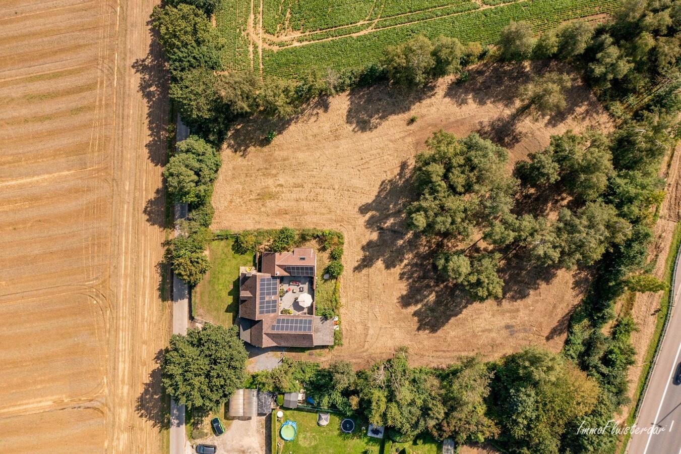 Maison soignée avec 4 écuries sur environ 75 ares à Tielt-Winge (Brabant flamand) 