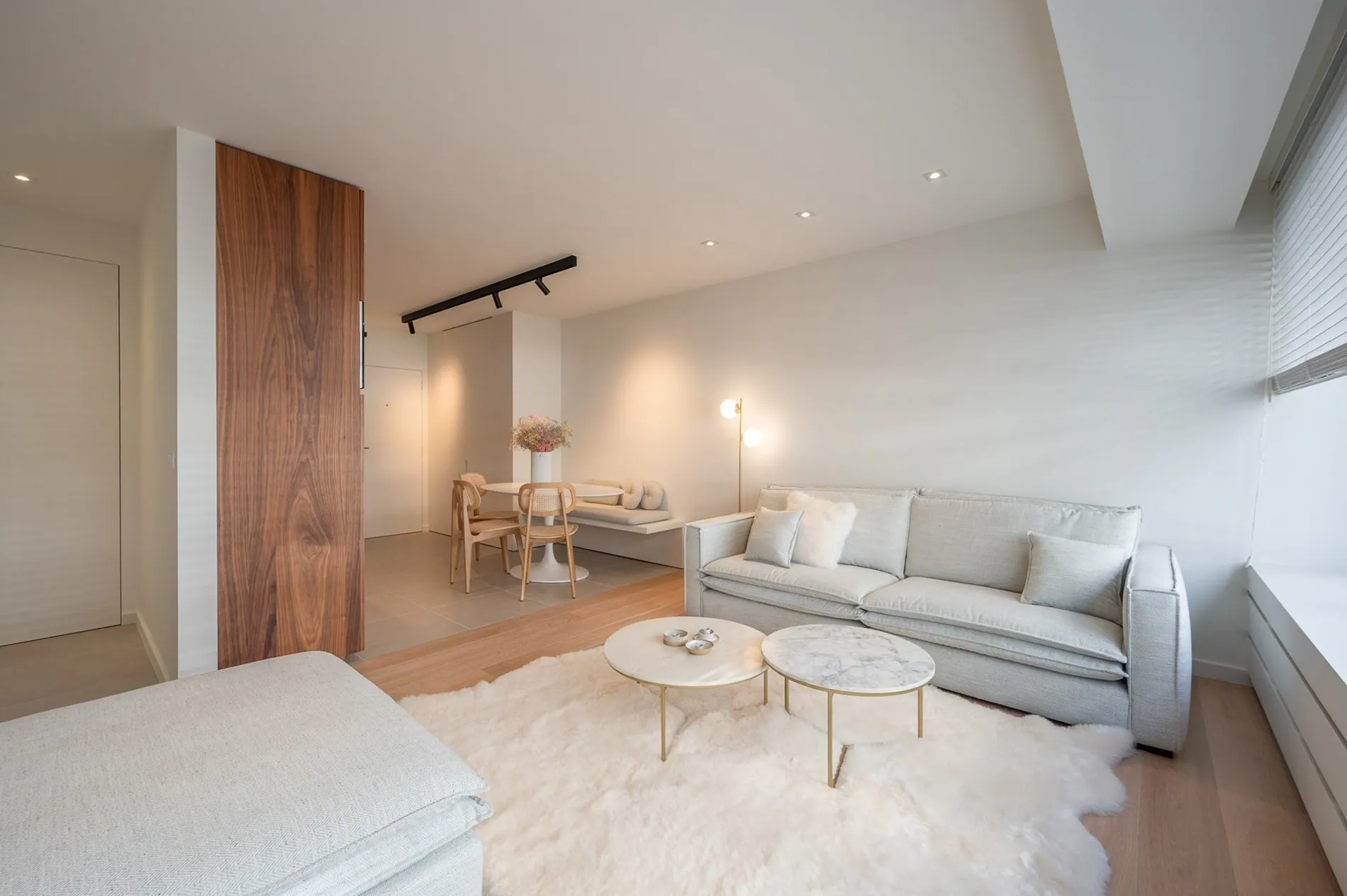 Bel appartement rénové situé sur la Kustlaan près du Van Binnenplein à Knokke.