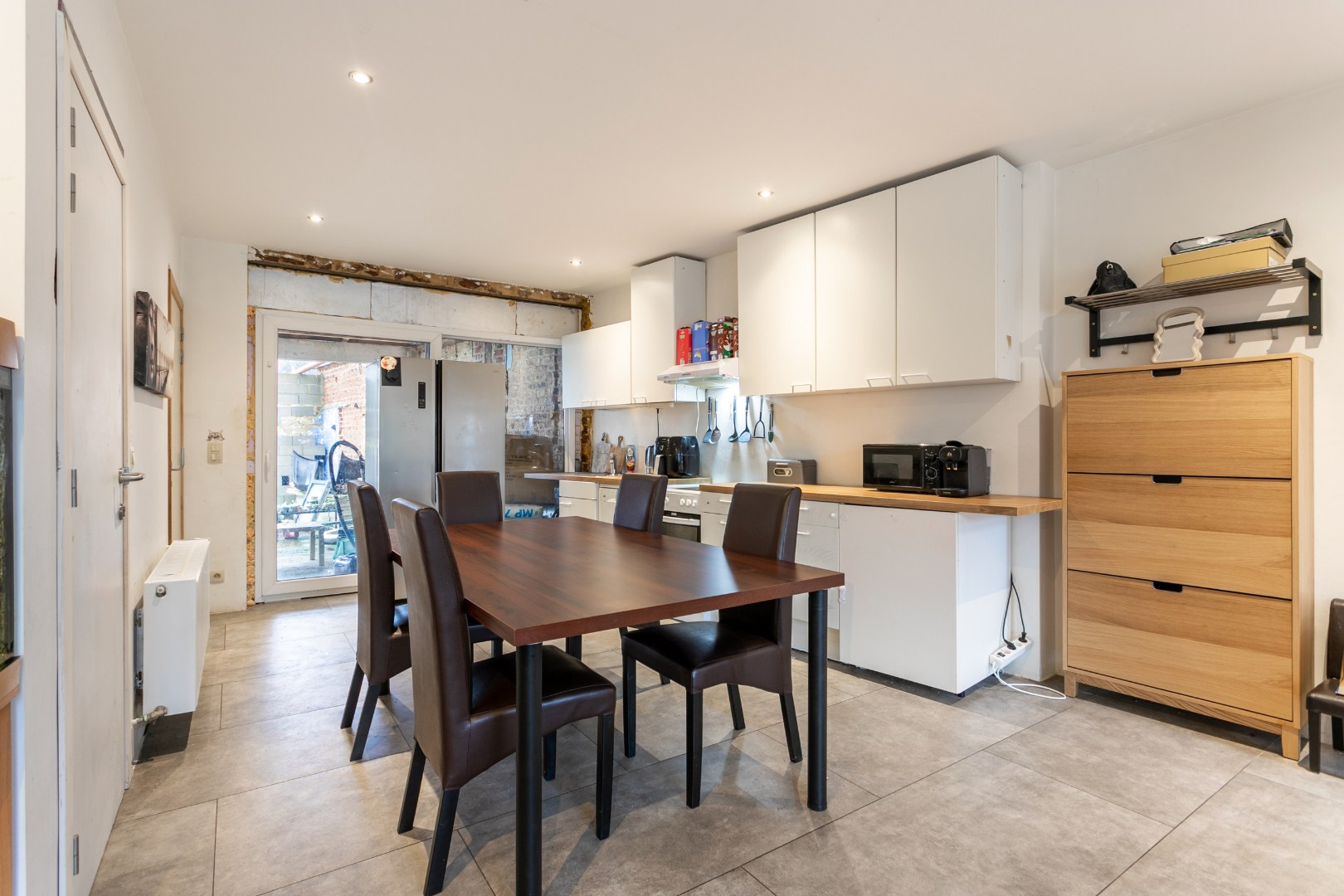 Instapklare woning met 3 slaapkamers en tuin te Dworp 