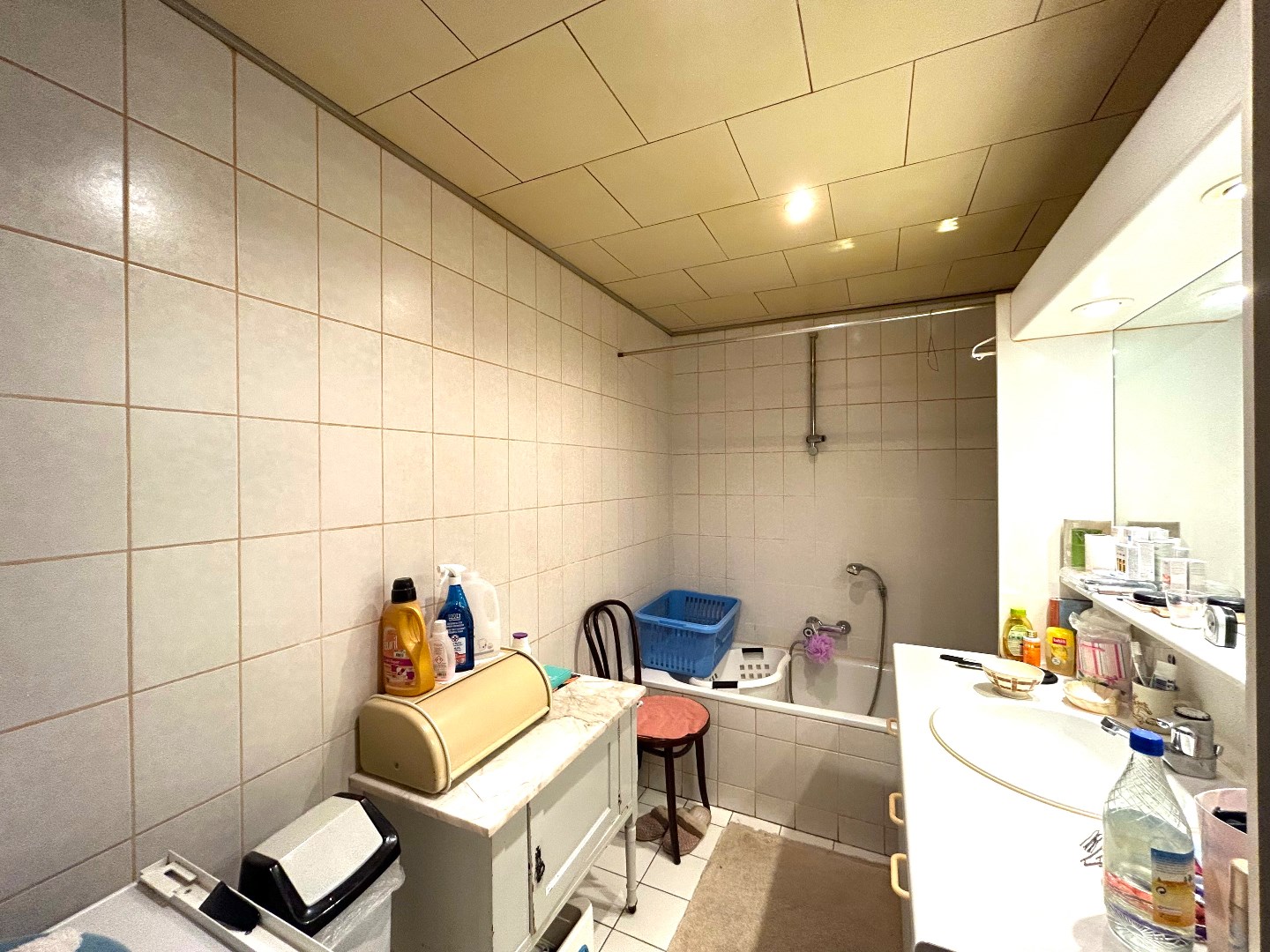 Opbrengsteigendom bestaande uit 1 handelsruimte met 3 bovengelegen appartementen 