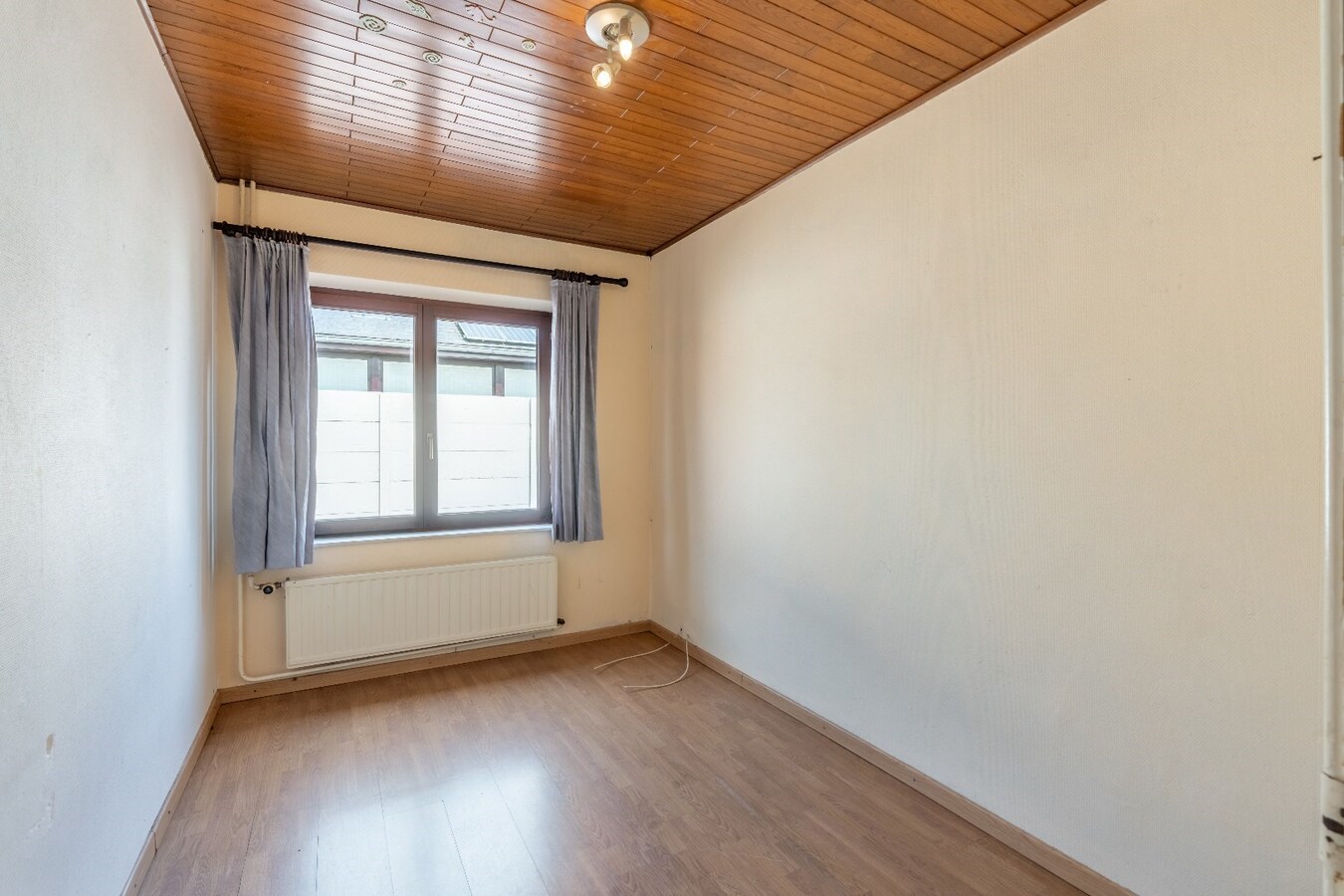 Ruime woning met drie slaapkamers 