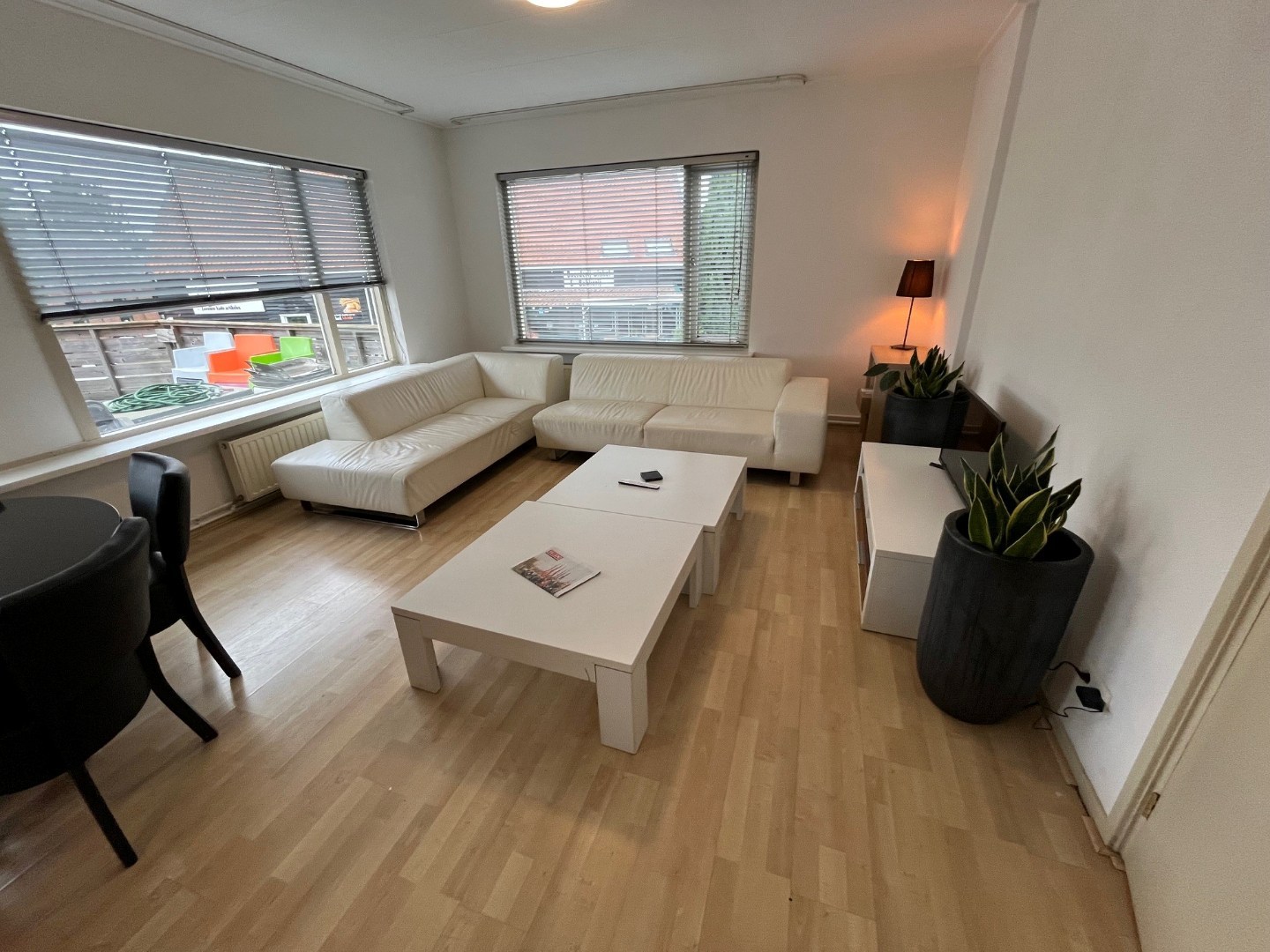 Kamer te huur in hartje Kamperland. Let op! Gezamenlijk wonen; woonkamer/badkamer/keuken worden gedeeld. 
